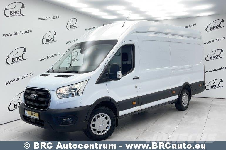 Ford Transit 商务面包车