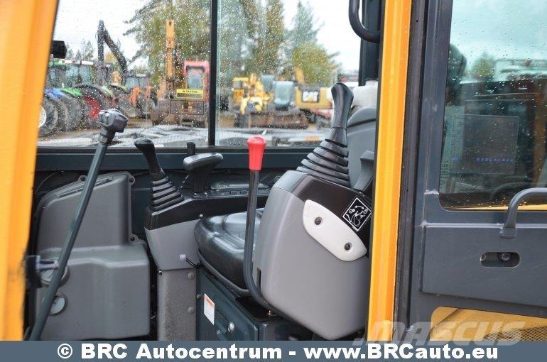 Hyundai R18-9AK 小型挖掘机