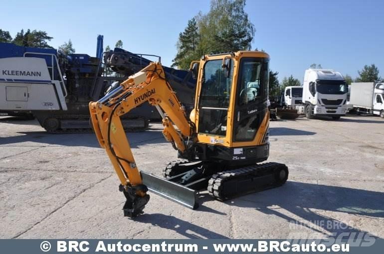 Hyundai R25Z-9AK 小型挖掘机