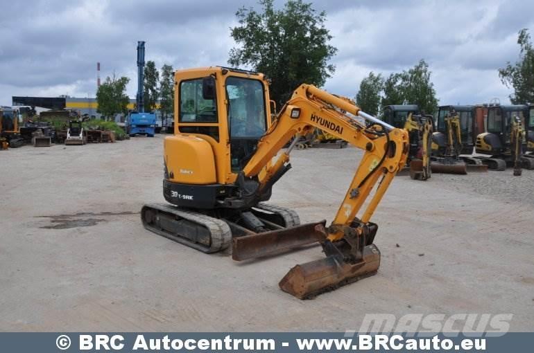 Hyundai R30Z-9AK 小型挖掘机