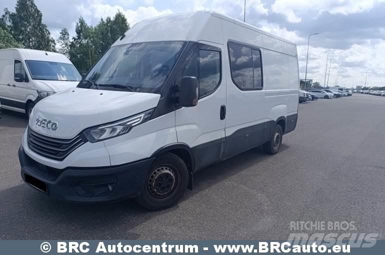 Iveco 35S18 迷你巴士