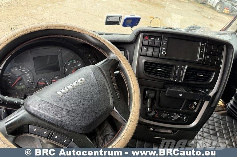 Iveco AS440T/P 牵引车