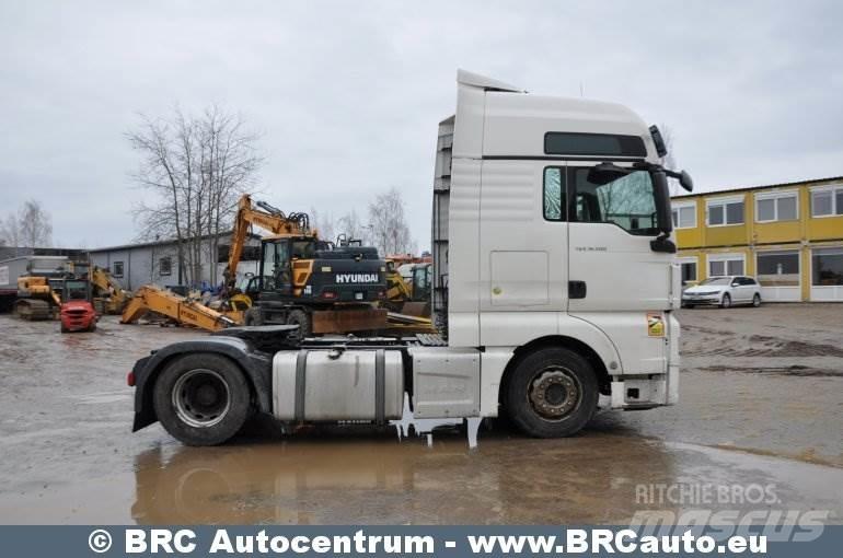 MAN TGX 牵引车