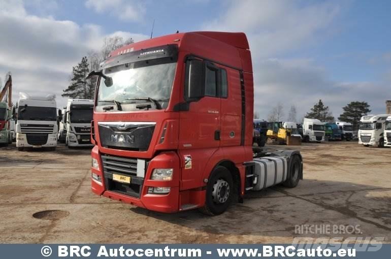 MAN TGX 牵引车