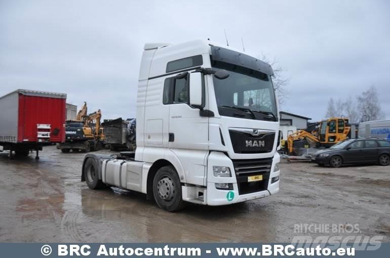 MAN TGX 牵引车