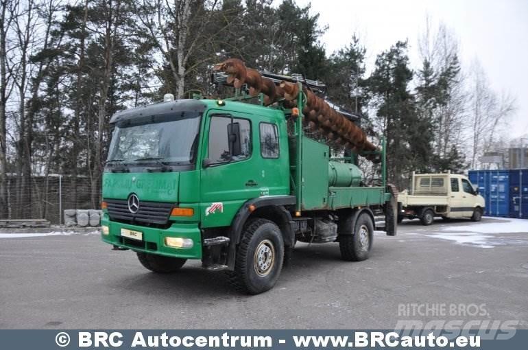 Mercedes-Benz Atego 起重车