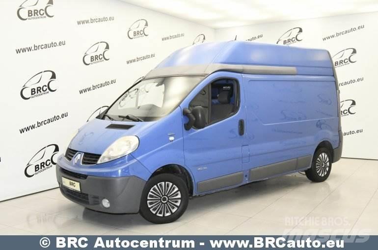 Renault Trafic 商务面包车