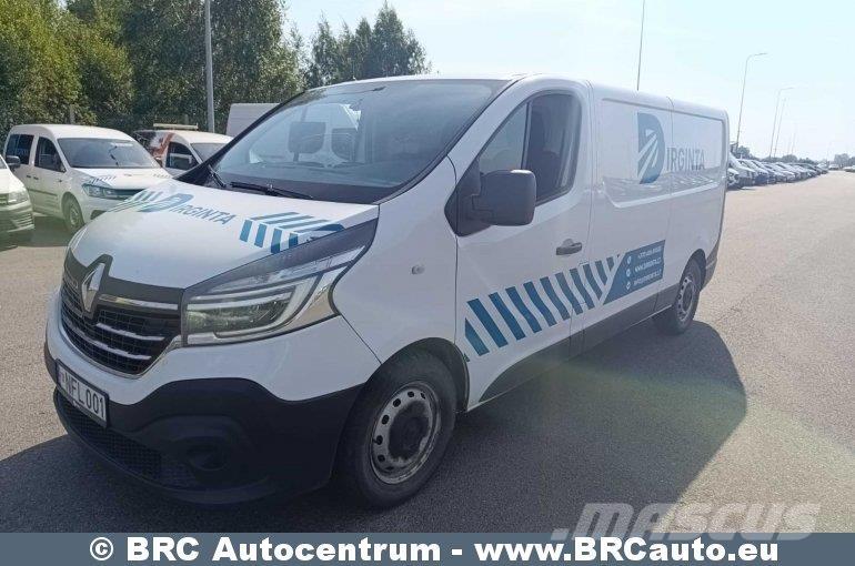 Renault Trafic 商务面包车