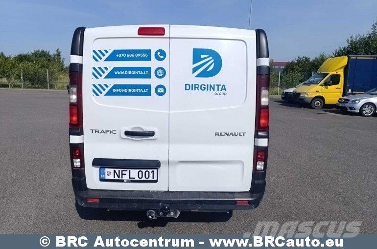 Renault Trafic 商务面包车