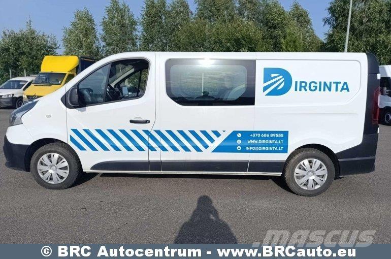 Renault Trafic 迷你巴士