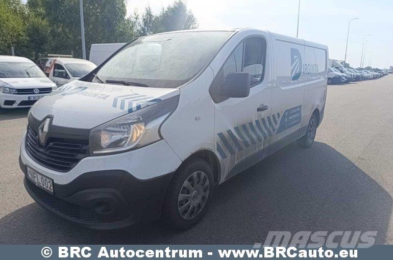 Renault Trafic 商务面包车