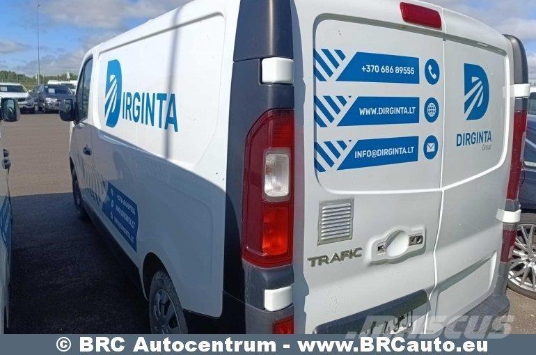 Renault Trafic 商务面包车
