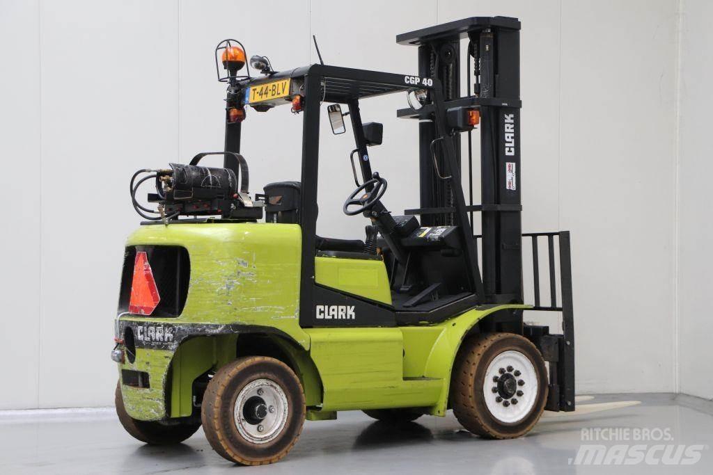 Clark CGP40 天然气叉车