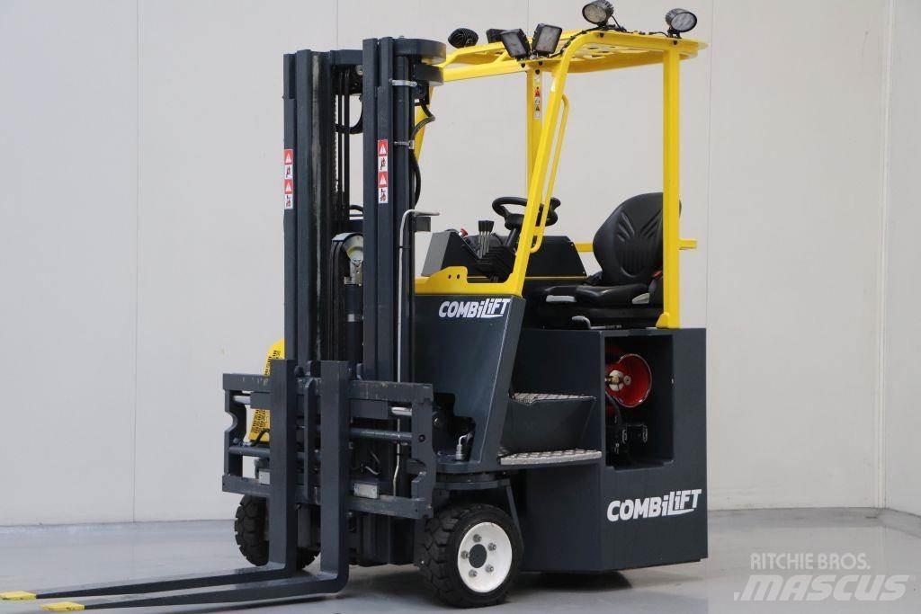 Combilift CB3000 侧卸式铲车