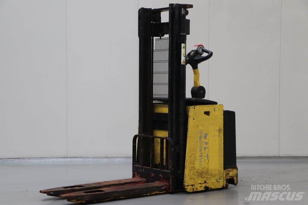Hyster S1.2S-30 IL 手推堆垛车