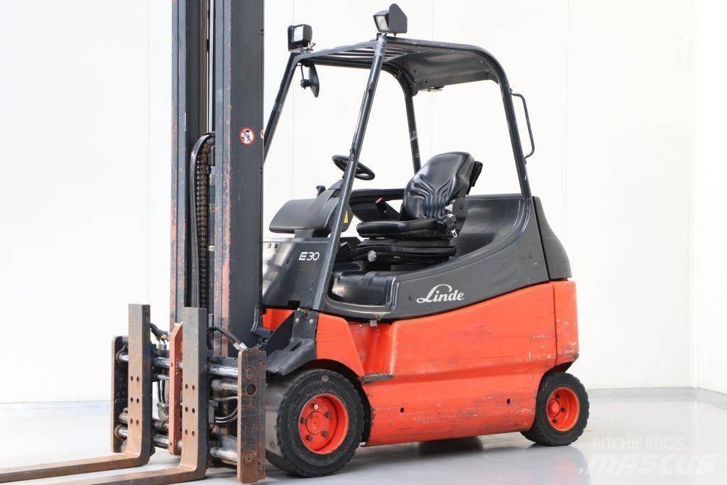 Linde E30-02/600 电动叉车