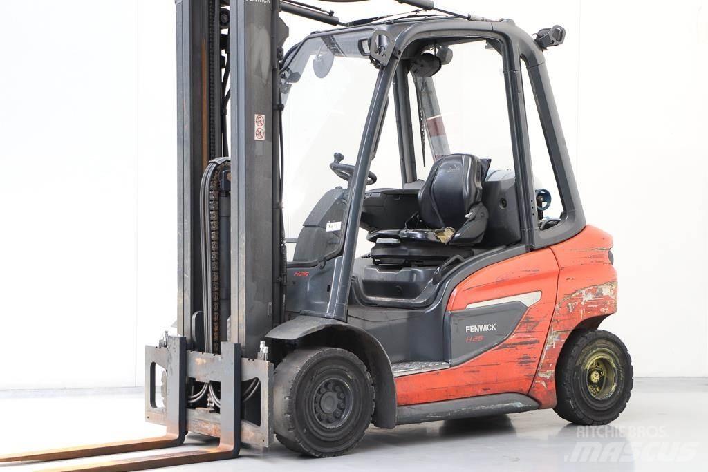 Linde H25T-01 天然气叉车