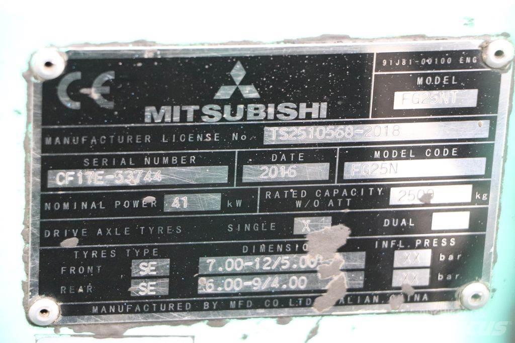 Mitsubishi FG25NT 天然气叉车
