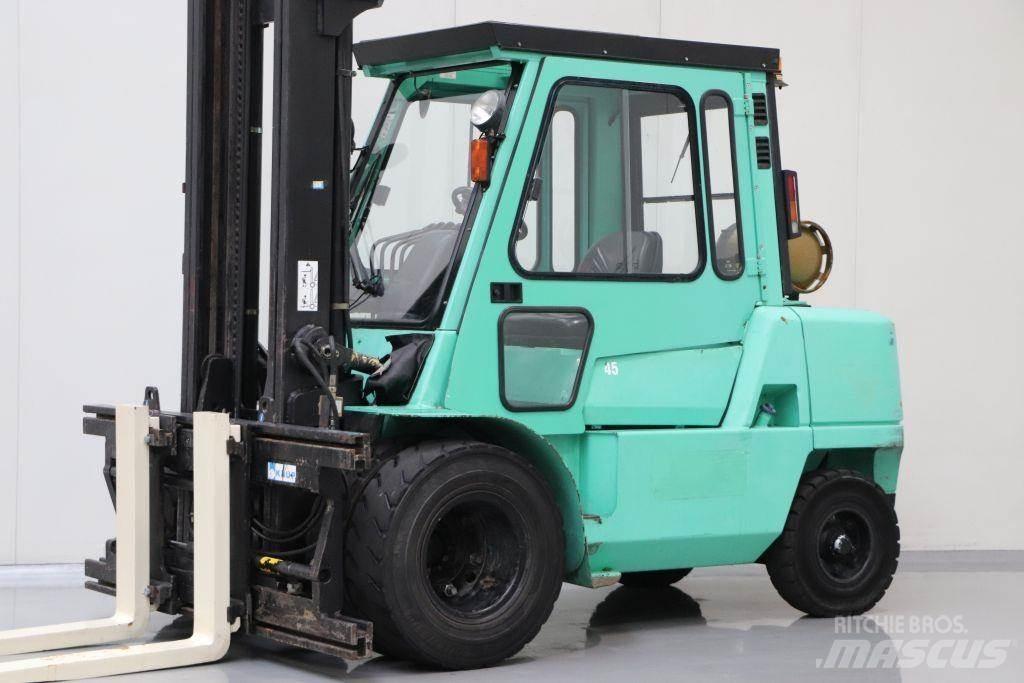 Mitsubishi FG45K 天然气叉车