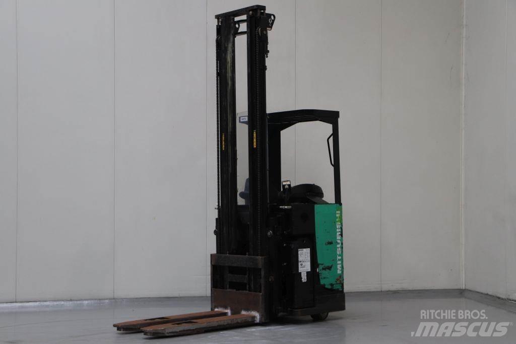 Mitsubishi SBS15NI 行走式堆垛机