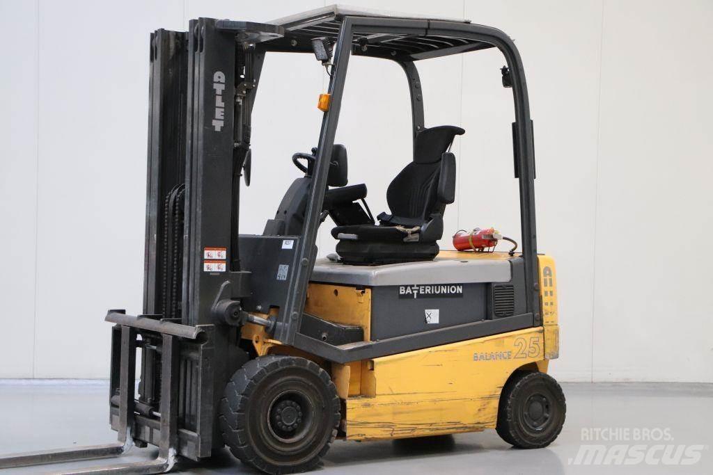 Nissan 1Q2L25T 电动叉车
