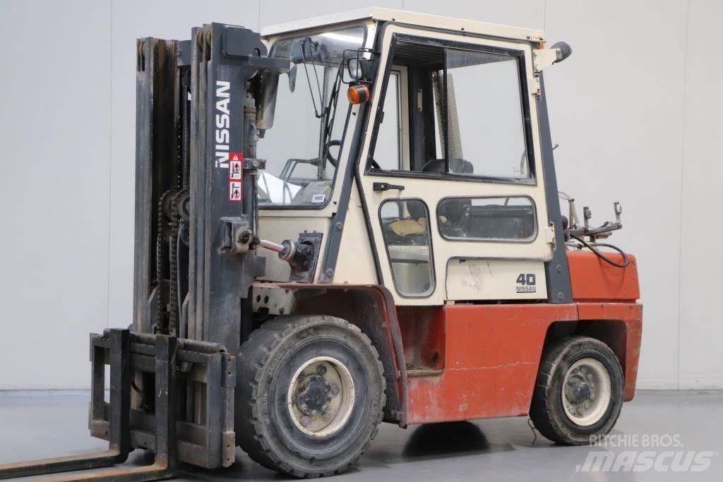 Nissan BF03A35U 天然气叉车