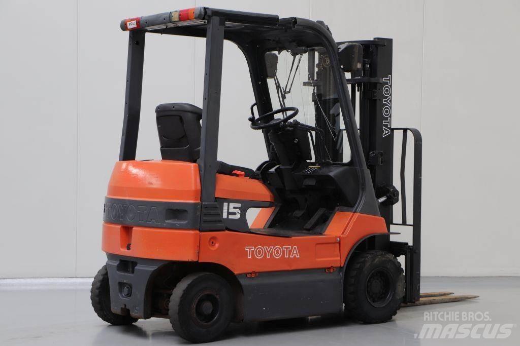 Toyota 7FB15 电动叉车