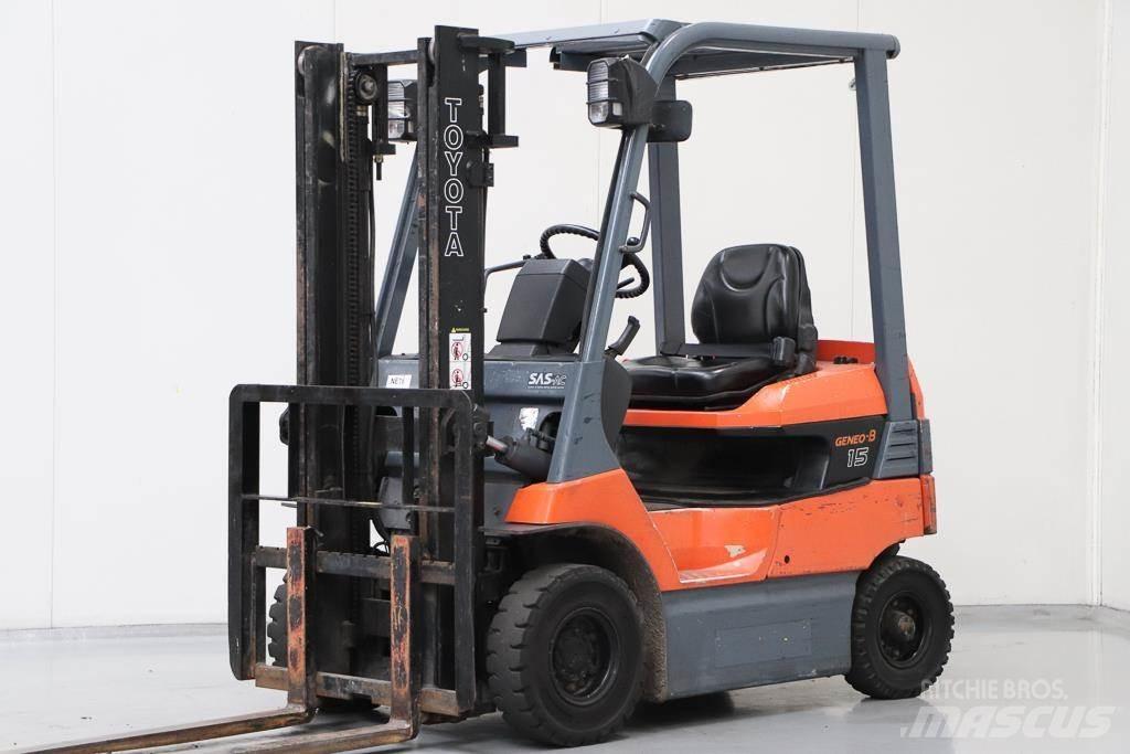 Toyota 7FB15 电动叉车