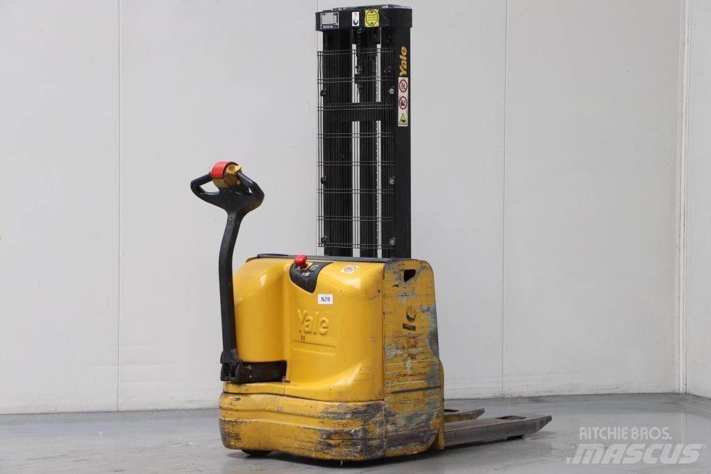 Yale MS10E 手推堆垛车