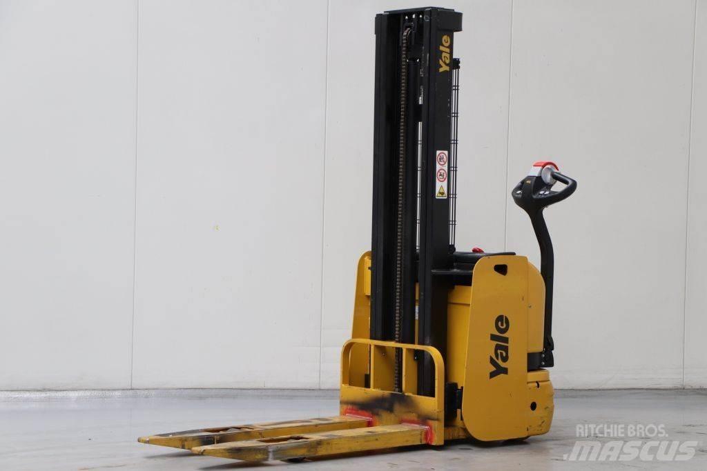 Yale MS10E 手推堆垛车