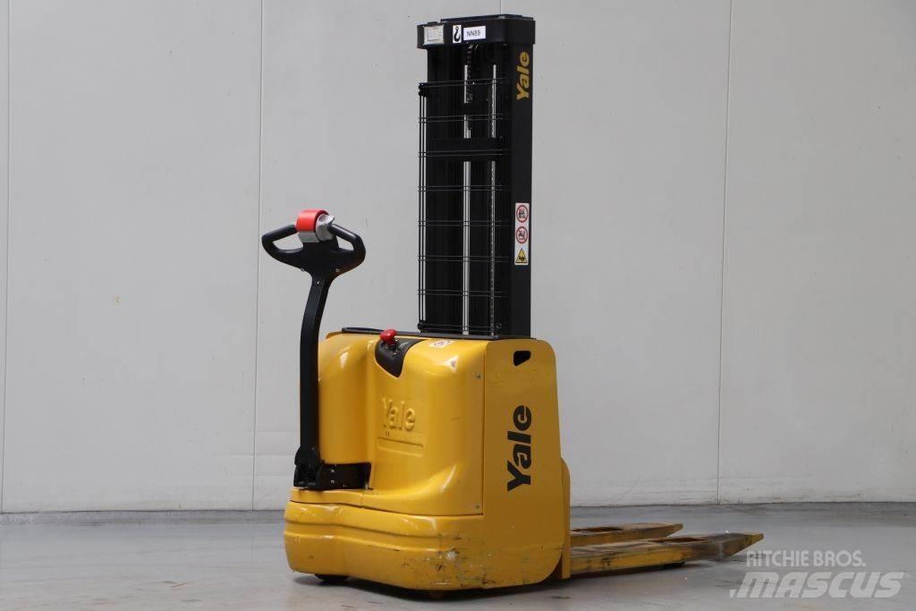 Yale MS10E 手推堆垛车