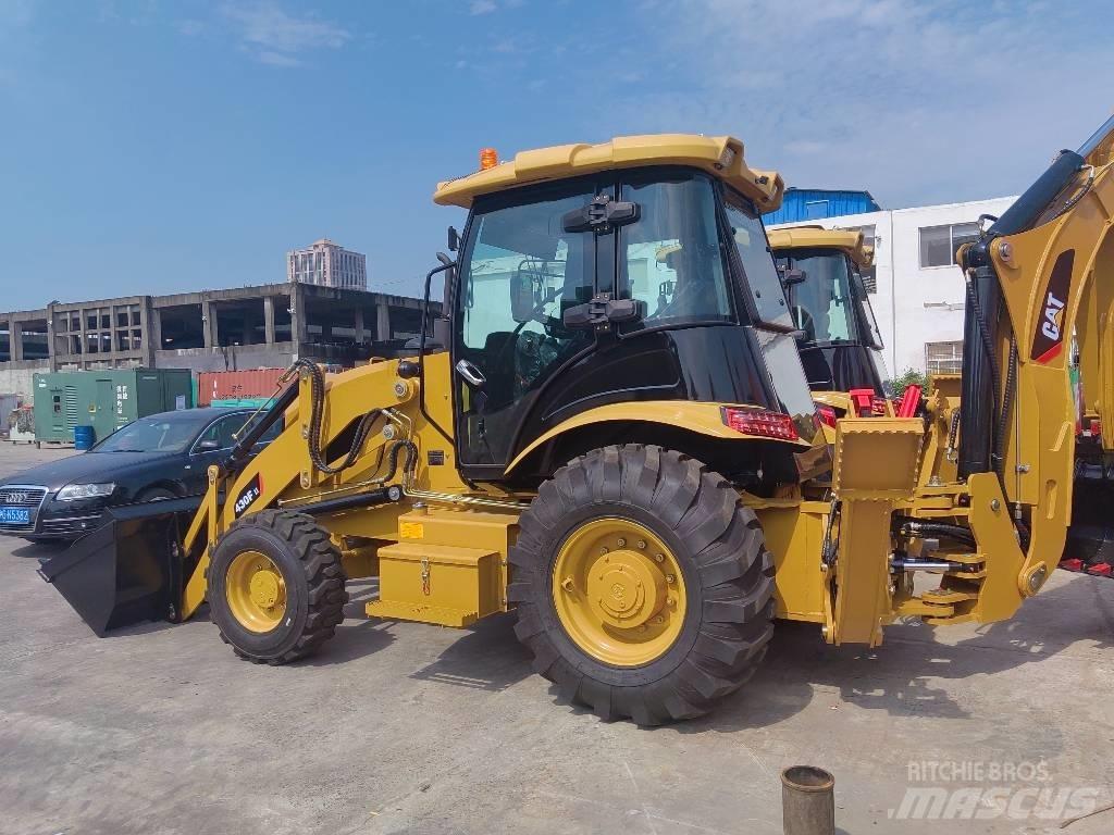 CAT 430 F 反铲装载机