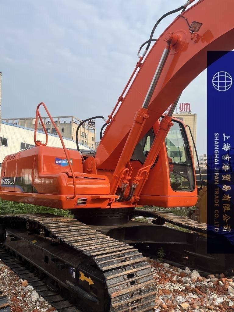 Doosan DH 225 LC-7 履带挖掘机