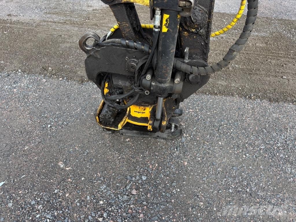Yanmar Vio 80 U 中型挖掘机
