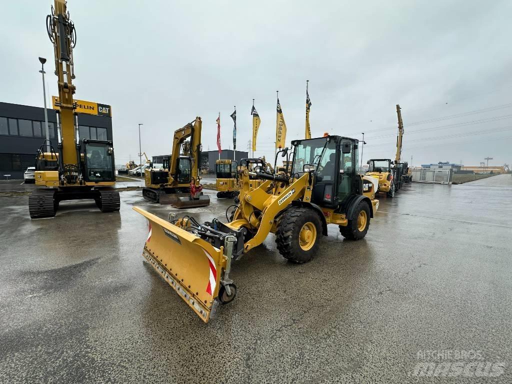 CAT 906 轮式装载机