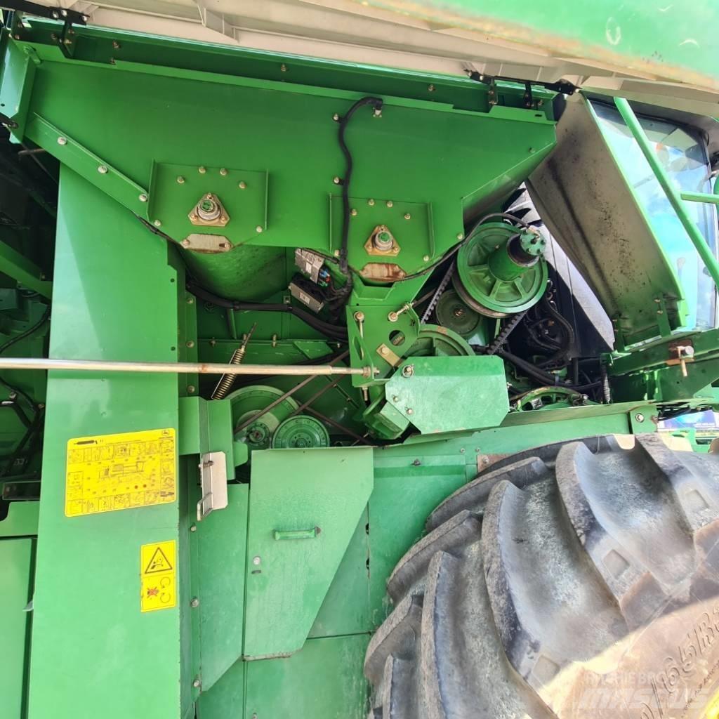 John Deere W 540 联合收割机
