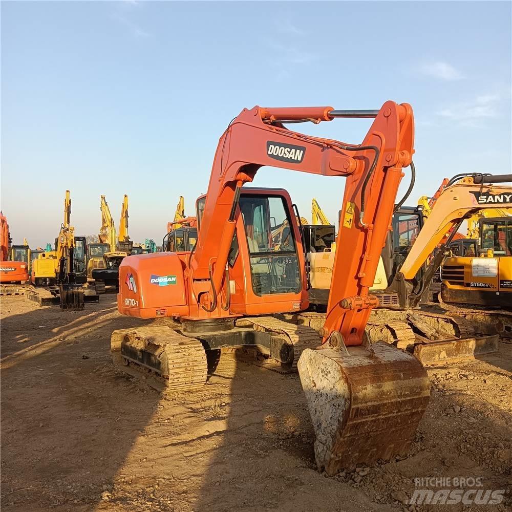 Doosan DH 70 履带挖掘机