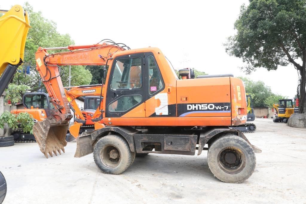 Doosan DH 150 W-7 轮式挖掘机
