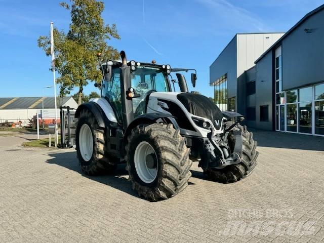 Valtra T214 Versu 拖拉机/农用车
