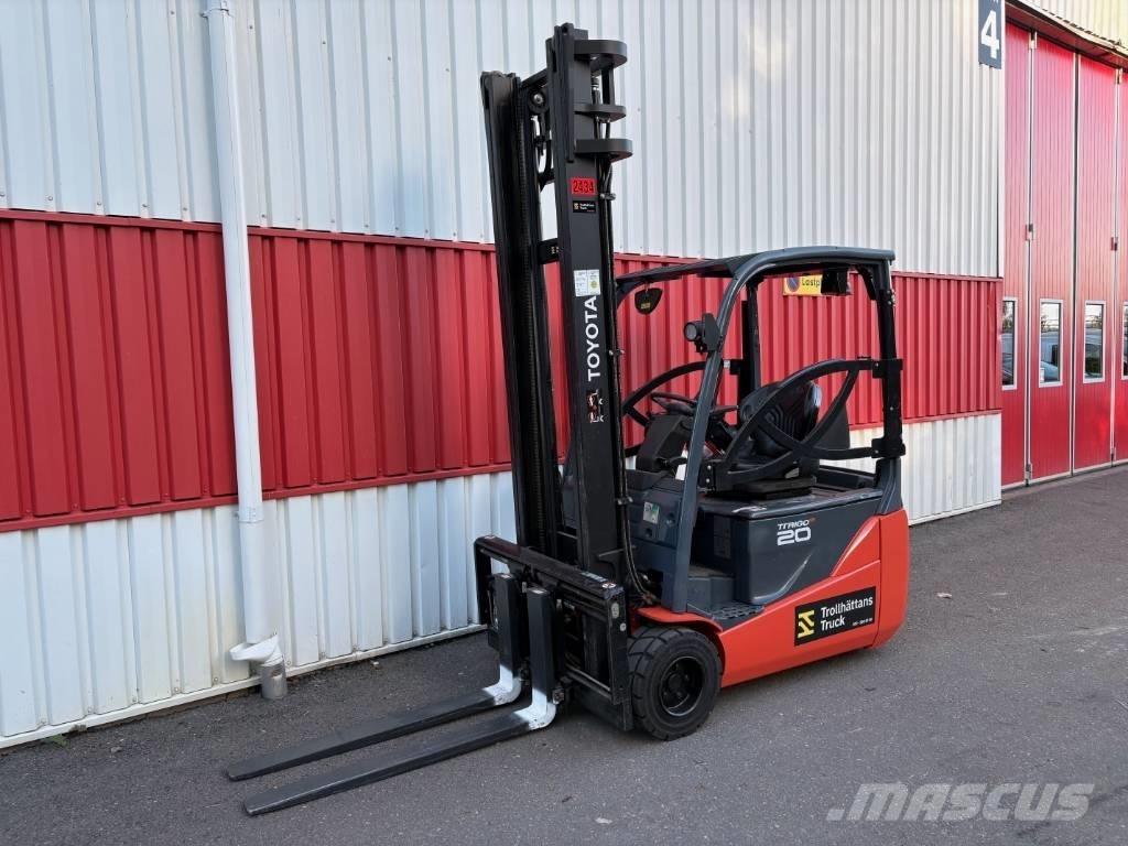 Toyota 8FBE20T 电动叉车