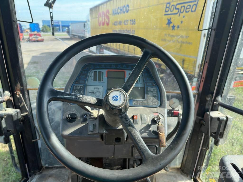 New Holland G 210 拖拉机/农用车