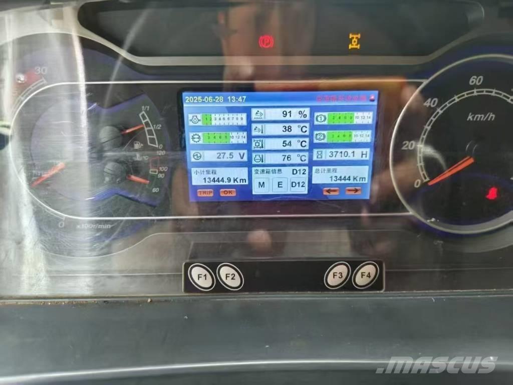 Sany SAC2600C8 全地面起重机︳移动式起重机