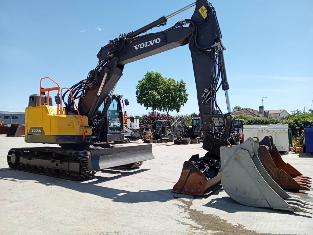 Volvo ECR 235 E 履带挖掘机