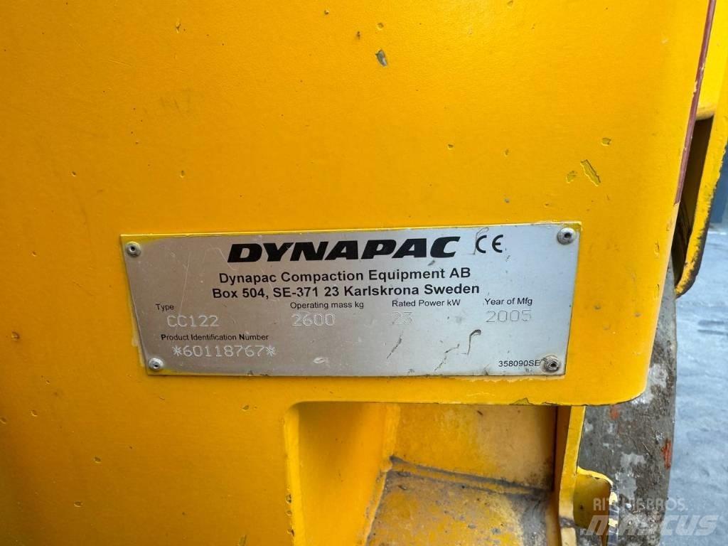 Dynapac CC 122 土壤压实机
