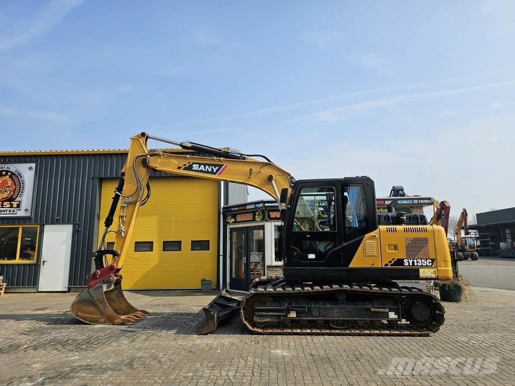 Sany SY135C 履带挖掘机