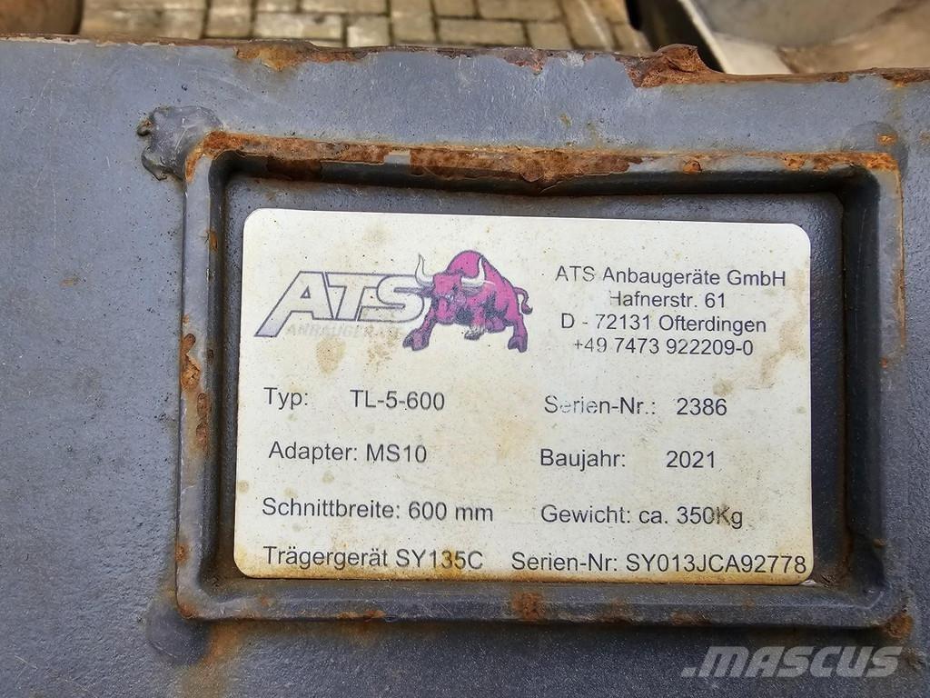 Sany SY135C 履带挖掘机