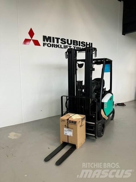 Mitsubishi FB20N2 电动叉车