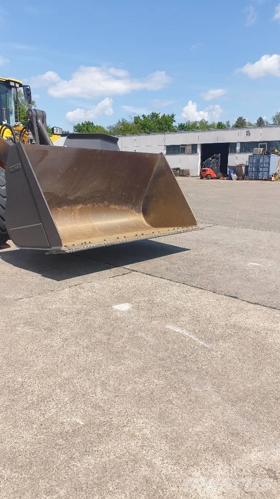 Volvo L 180 H 轮式装载机