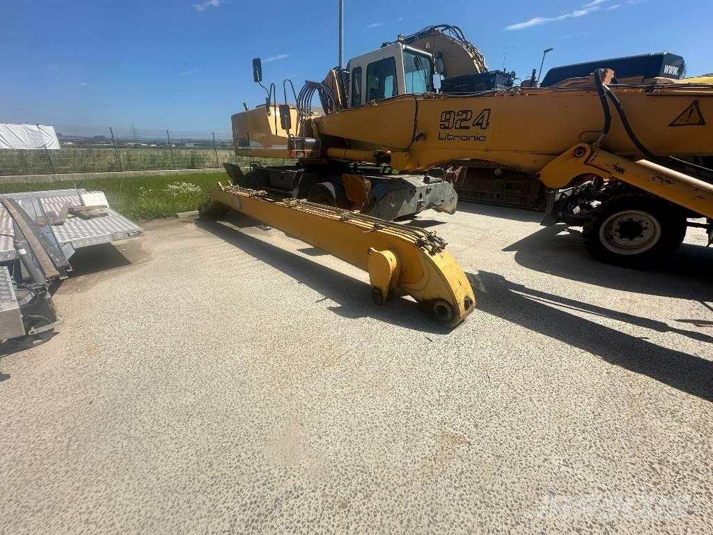 Liebherr A 924 工业挖掘机