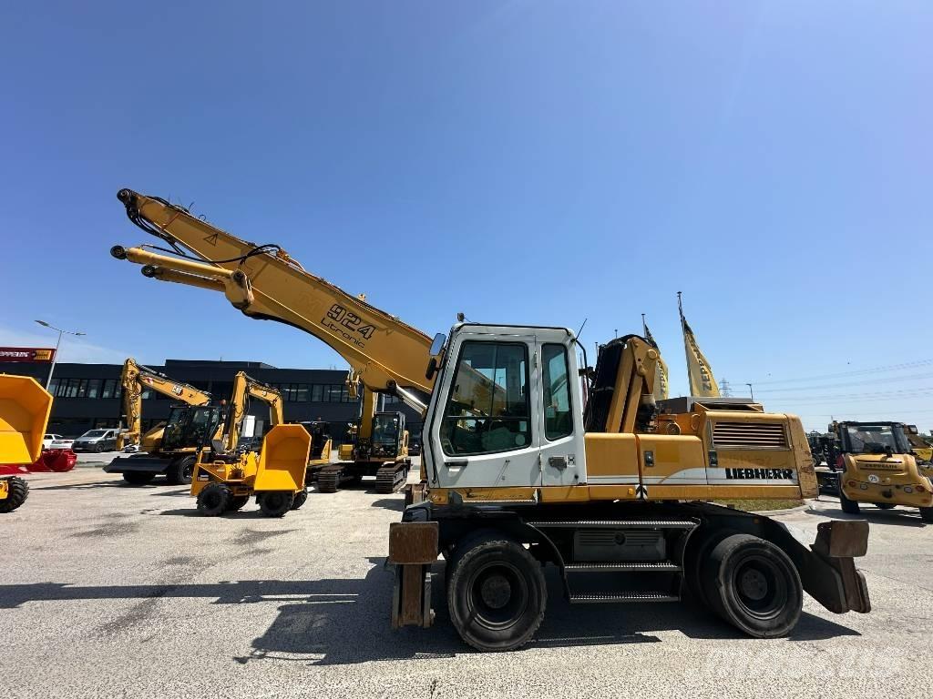 Liebherr A 924 工业挖掘机